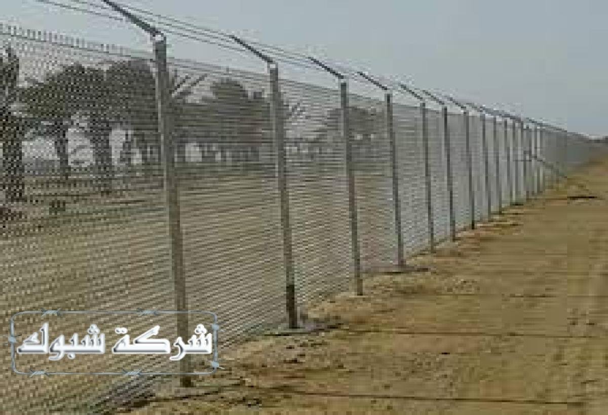 شبوك أراضي توفر حلاً فعالاً للحفاظ على سلامة الممتلكات الزراعية.